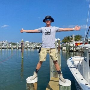 Meet your Posher, Alec